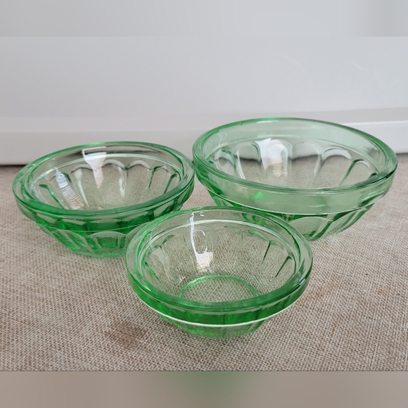 Other - Set 3 Miniature Depression Era Green Glass Nesting Bowls Ribbed